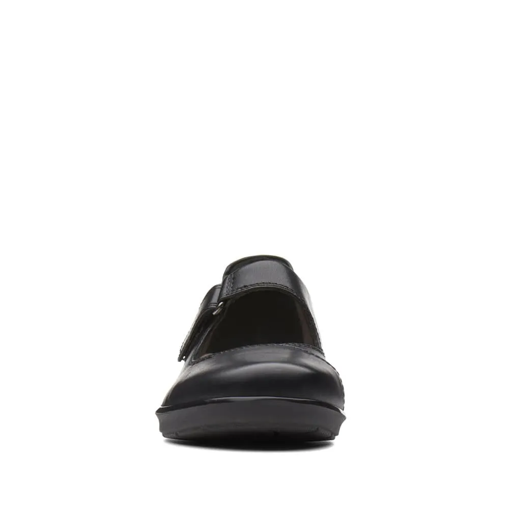 CLARKS Hope Henley Black Leather