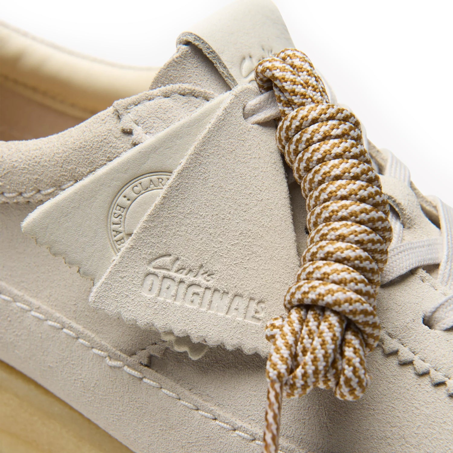 Clarks Originals Wallabee Tor - Off White Suede