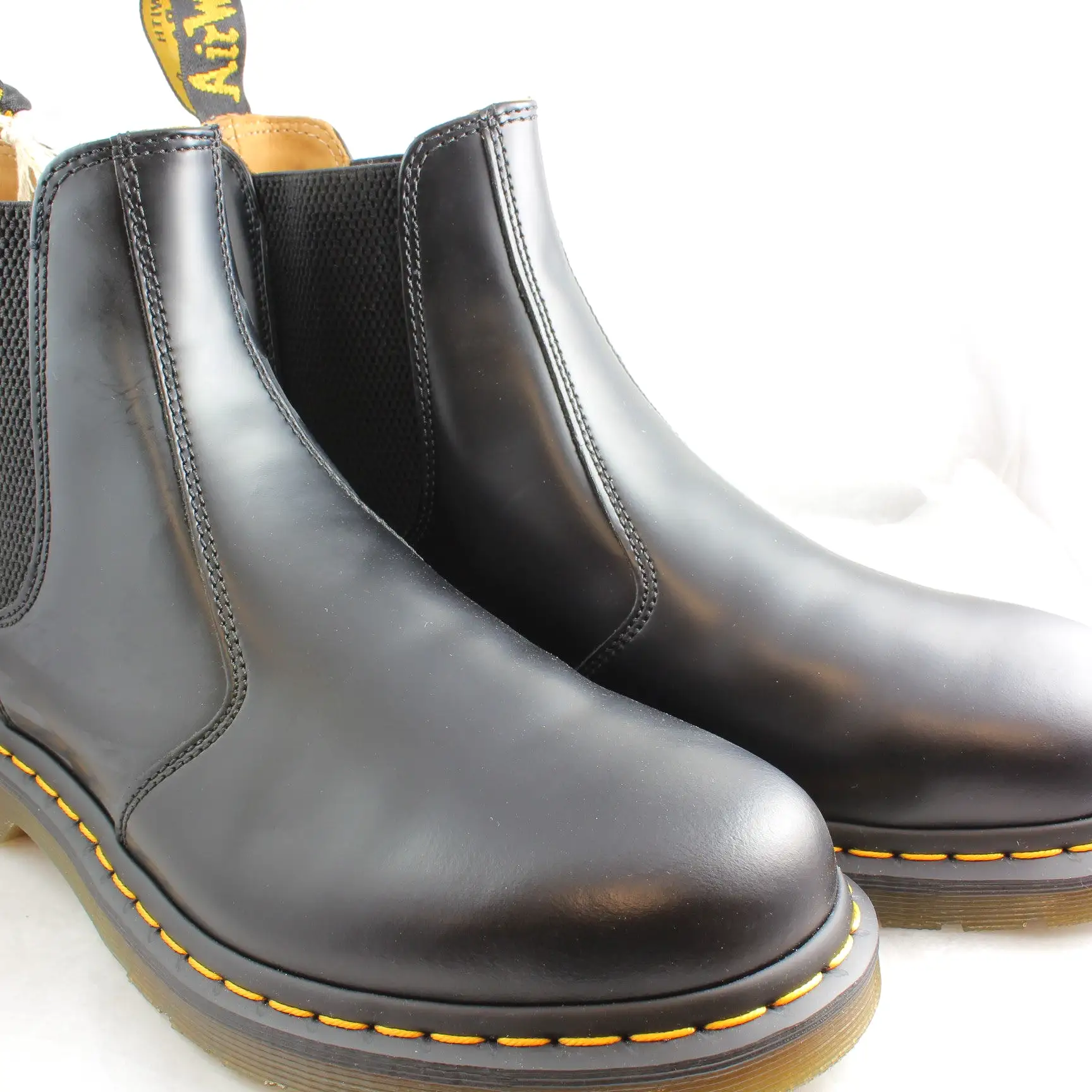 Mens Dr.Martens 2976 Chelsea Boot Black Leather