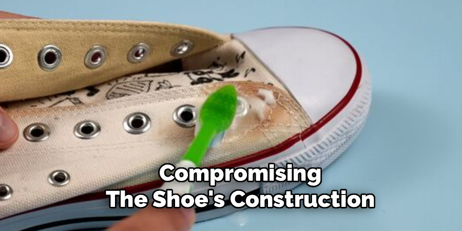 Compromising
The Shoe's Construction