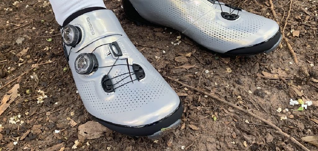 How to Clip in Bike Shoes