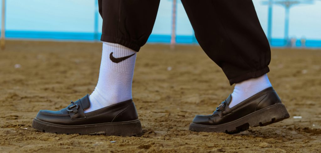 How to Wear Socks with Loafers