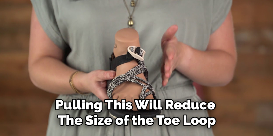 Pulling This Will Reduce 
The Size of the Toe Loop